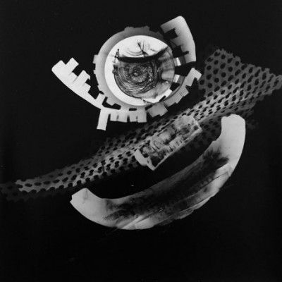 Lichtspiel 2, 2014 / photogram on silver gelatin paper / ca. 20,3 x 25,4 cm